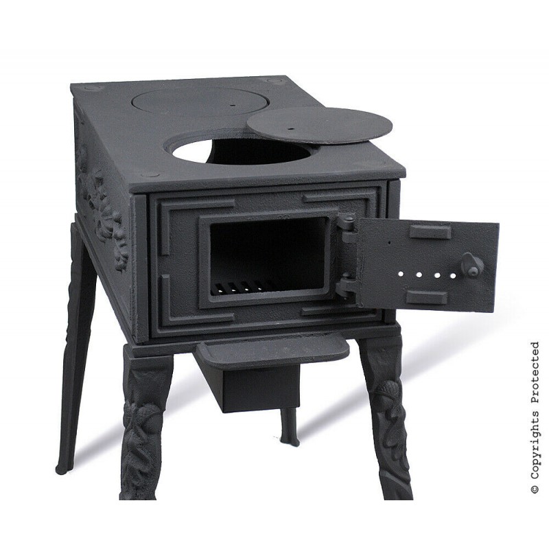 Cast Iron Stove + set of pipes